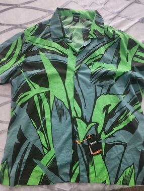 Boss Tropical Print Short-Sleeve Button-Down Shirt, New with tag, XXL